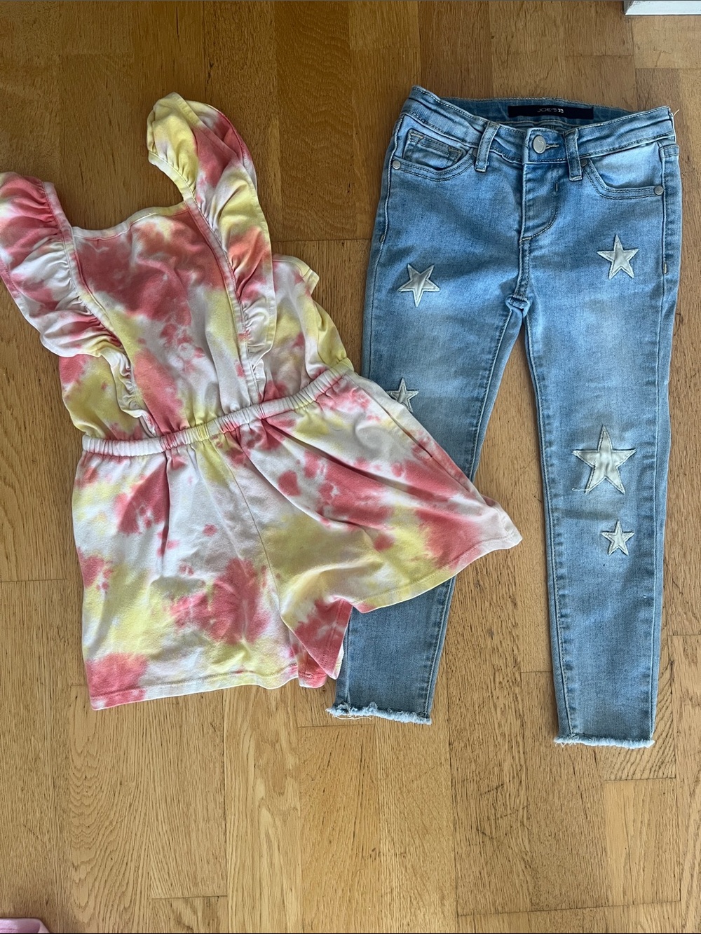 Girls' Tie-Dye Yellow & Pink Romper and skinny jeans